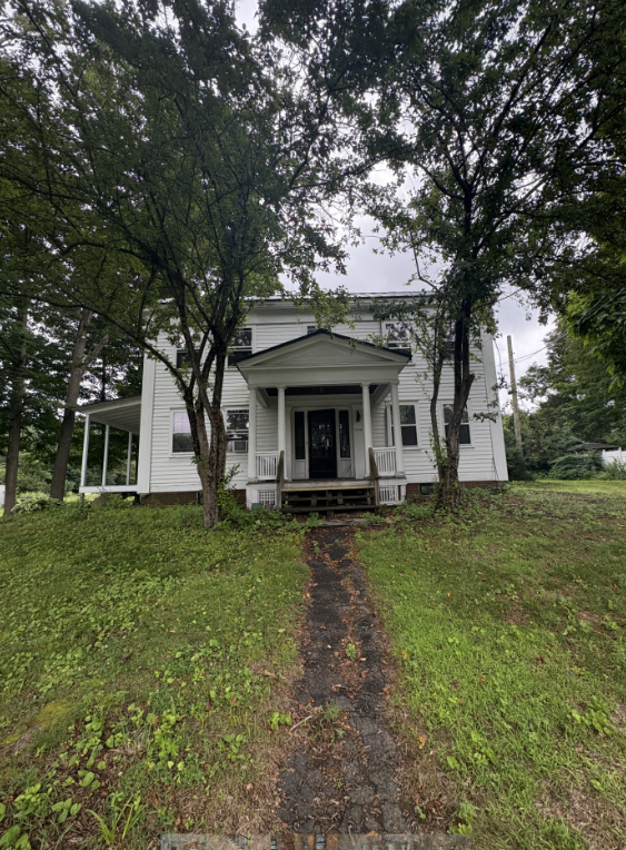 1089 North Pleasant Street - 1